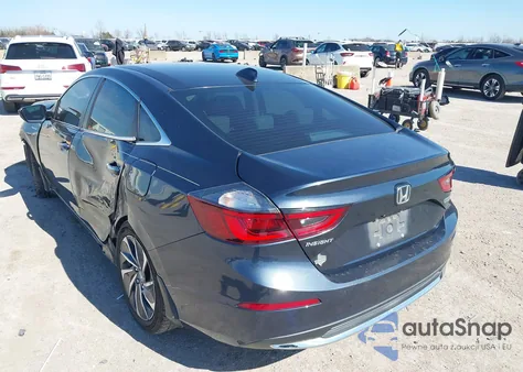 2019 Honda Insight Touring z USA, uszkodzony, nr VIN 19XZE4F96KE004554